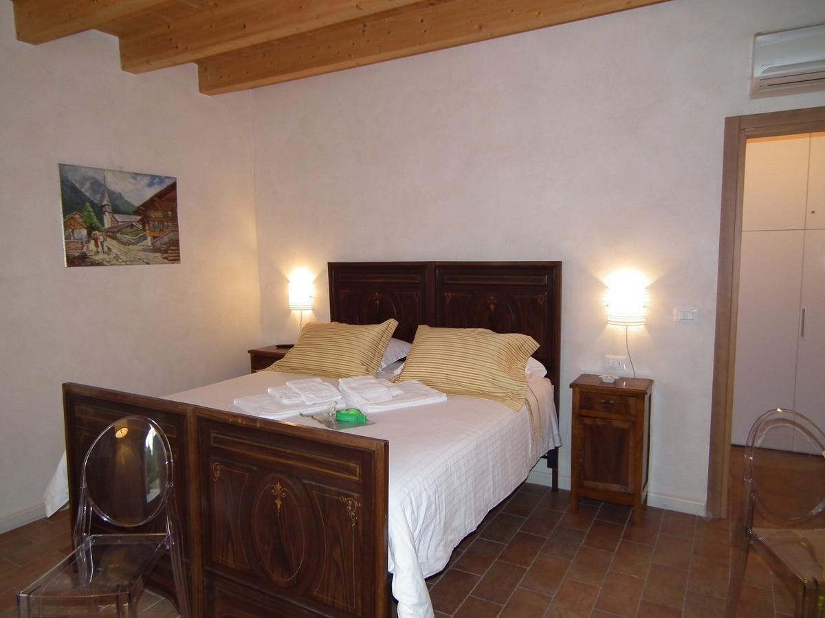 L'Isolo B&B E Case Vacanza Монцамбано Экстерьер фото