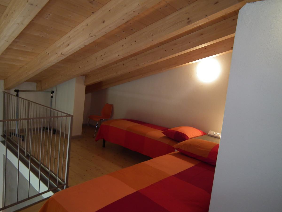 L'Isolo B&B E Case Vacanza Монцамбано Экстерьер фото