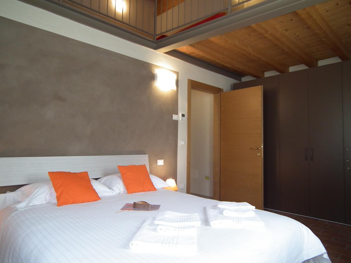 L'Isolo B&B E Case Vacanza Монцамбано Экстерьер фото