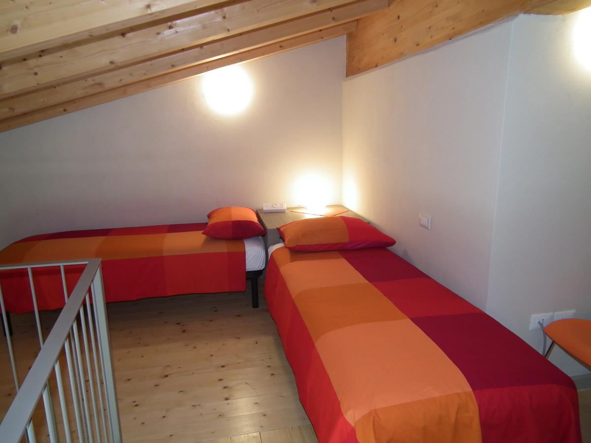 L'Isolo B&B E Case Vacanza Монцамбано Экстерьер фото