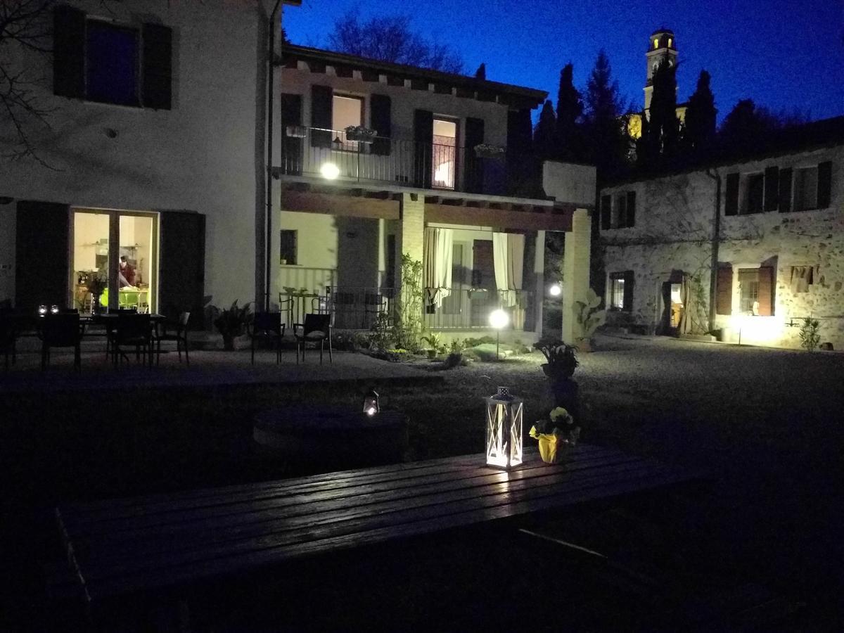 L'Isolo B&B E Case Vacanza Монцамбано Экстерьер фото