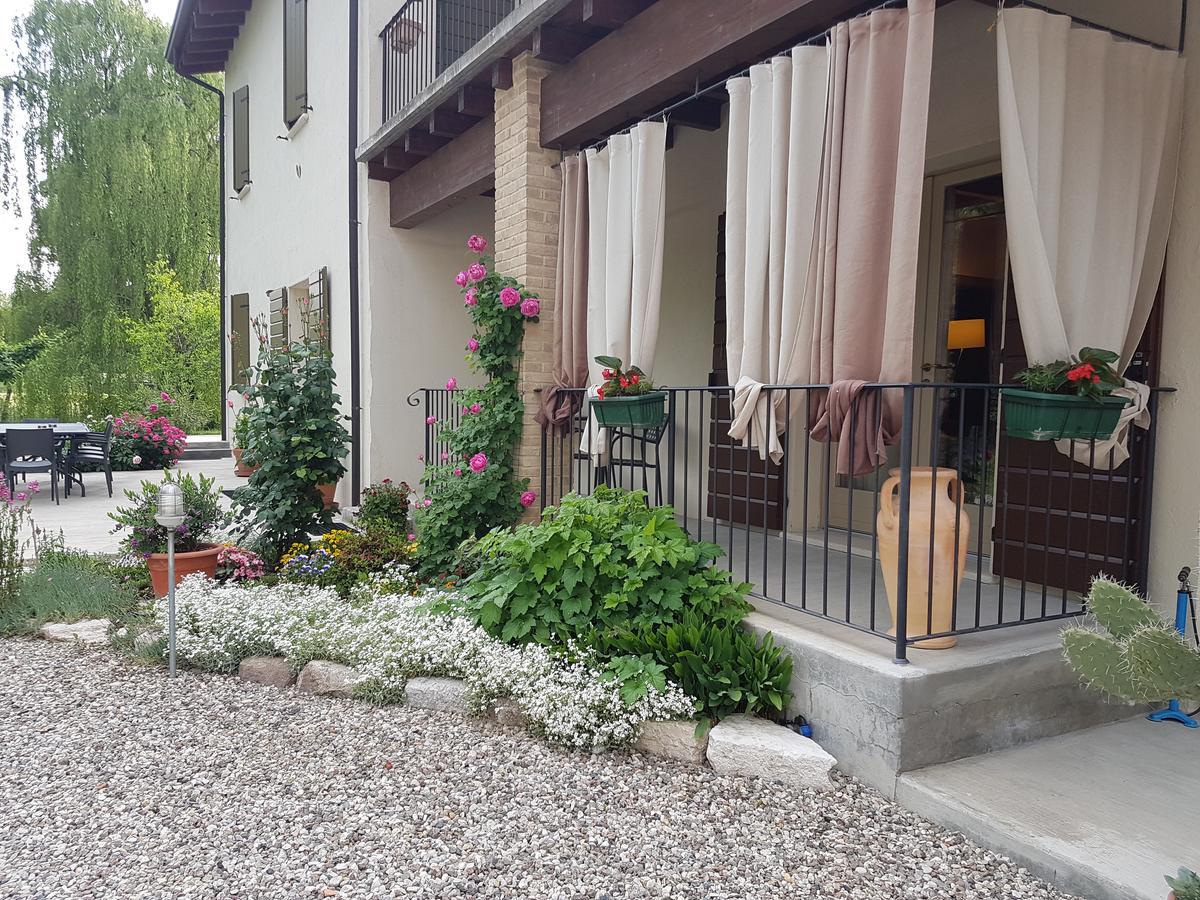 L'Isolo B&B E Case Vacanza Монцамбано Экстерьер фото
