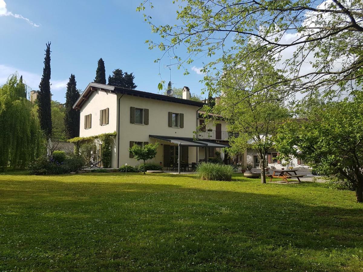 L'Isolo B&B E Case Vacanza Монцамбано Экстерьер фото