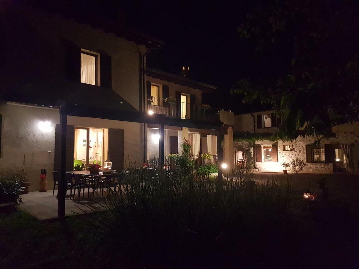 L'Isolo B&B E Case Vacanza Монцамбано Экстерьер фото