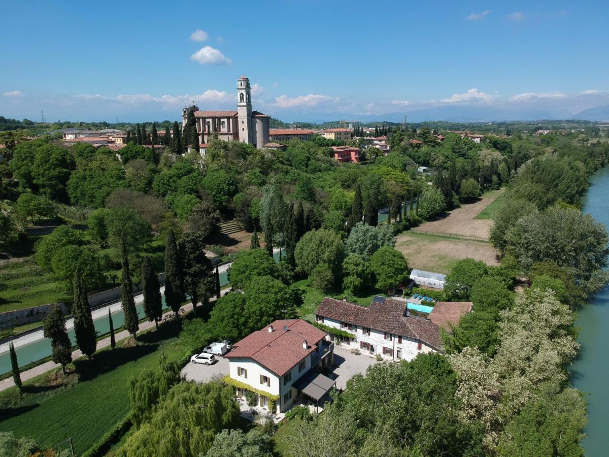 L'Isolo B&B E Case Vacanza Монцамбано Экстерьер фото